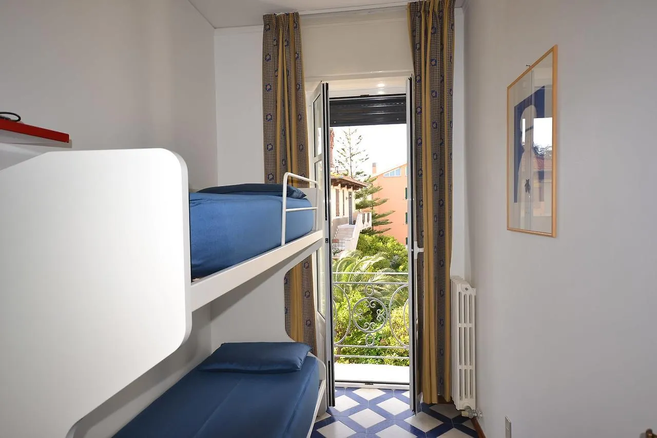 Residence Villa Chiara Loano Apartmanhotel