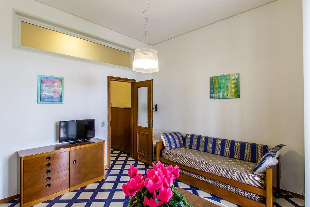 Residence Villa Chiara Loano 3*,  Olaszország