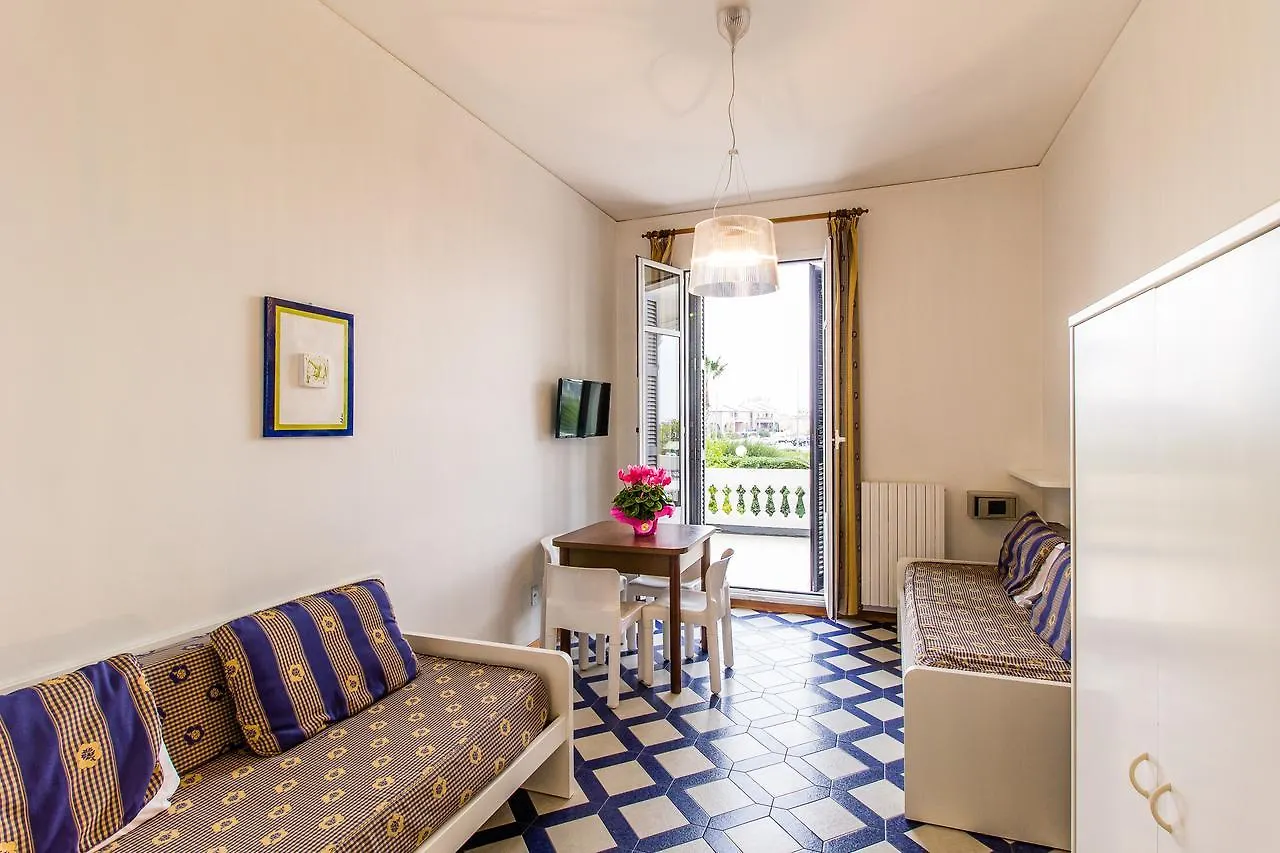 Residence Villa Chiara Loano Aparthotel