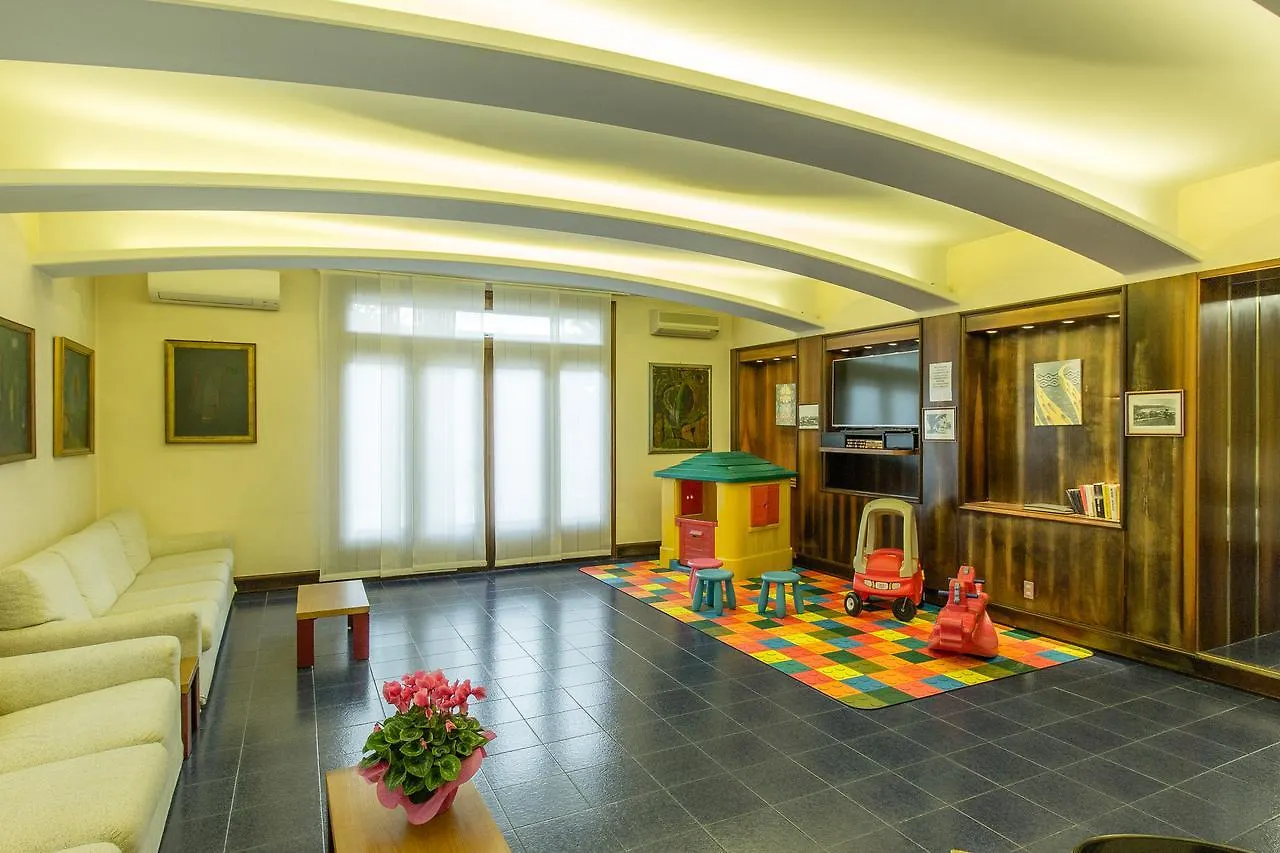 Residence Villa Chiara Loano 3*,